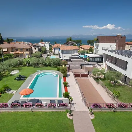 Aurora-holiday Apt3 *